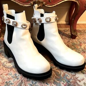Steve Madden rhinestone boots size 10